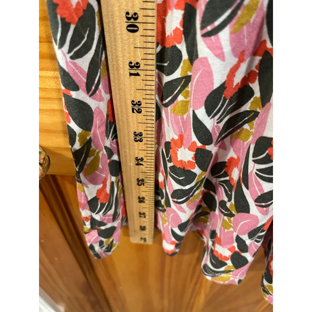 Women’s Boden Flutter Sleeve Jersey Dress in Abstract Bloom 
Size 4 Regular - Picture 5 of 6